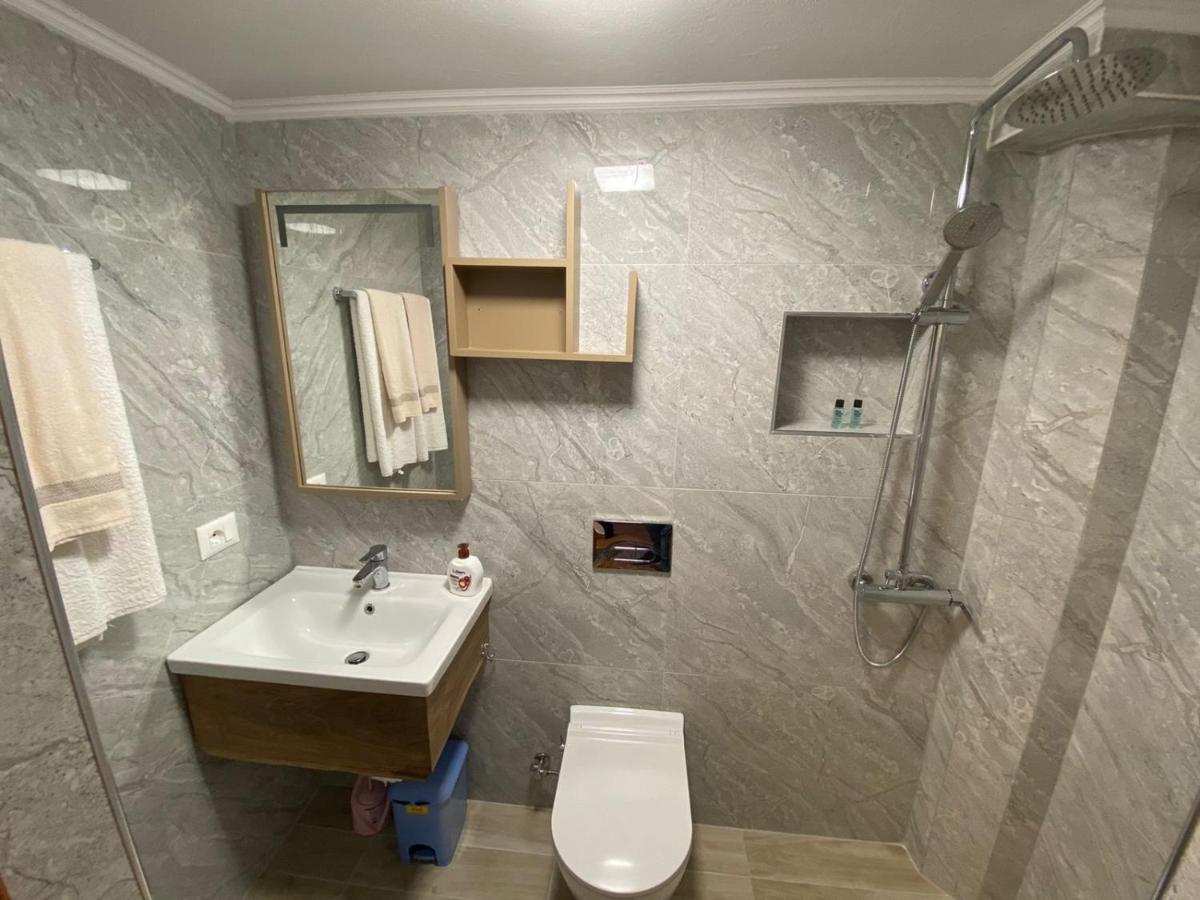 B & B Pogradec Luaran gambar