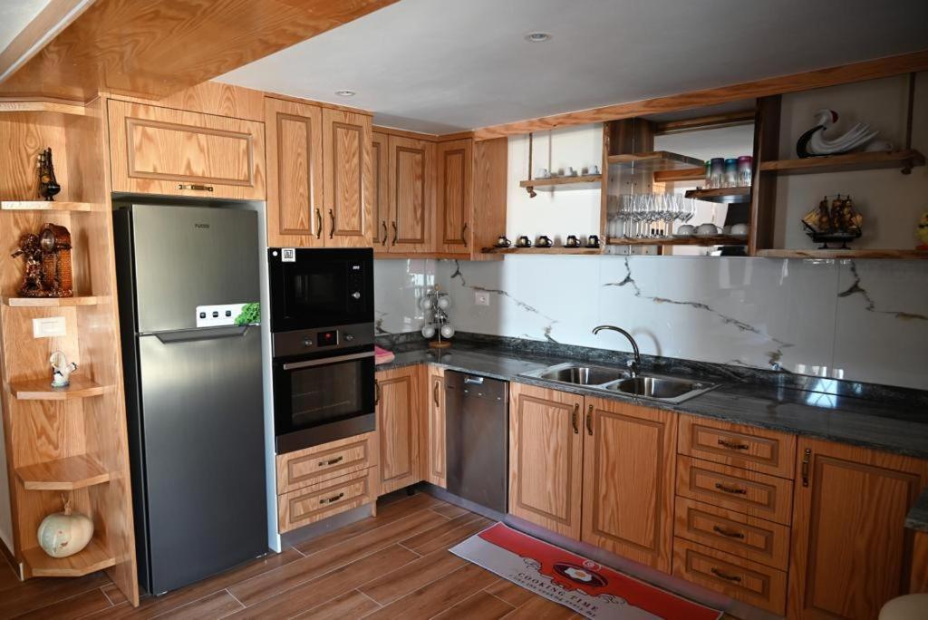 B & B Pogradec Luaran gambar