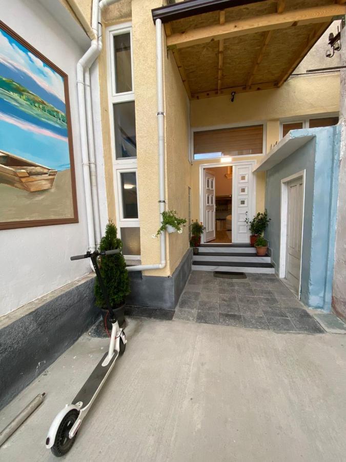 B & B Pogradec Luaran gambar