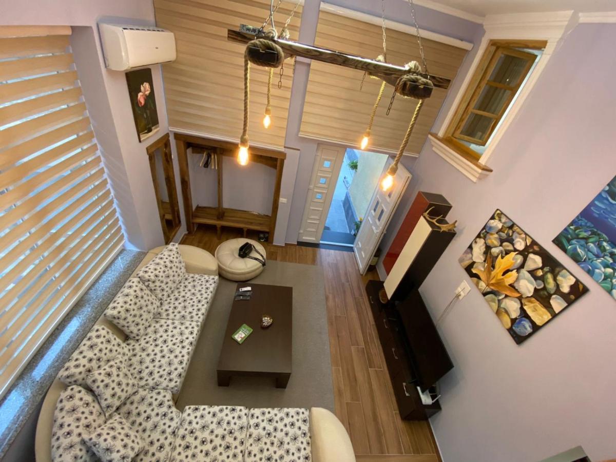 B & B Pogradec Luaran gambar